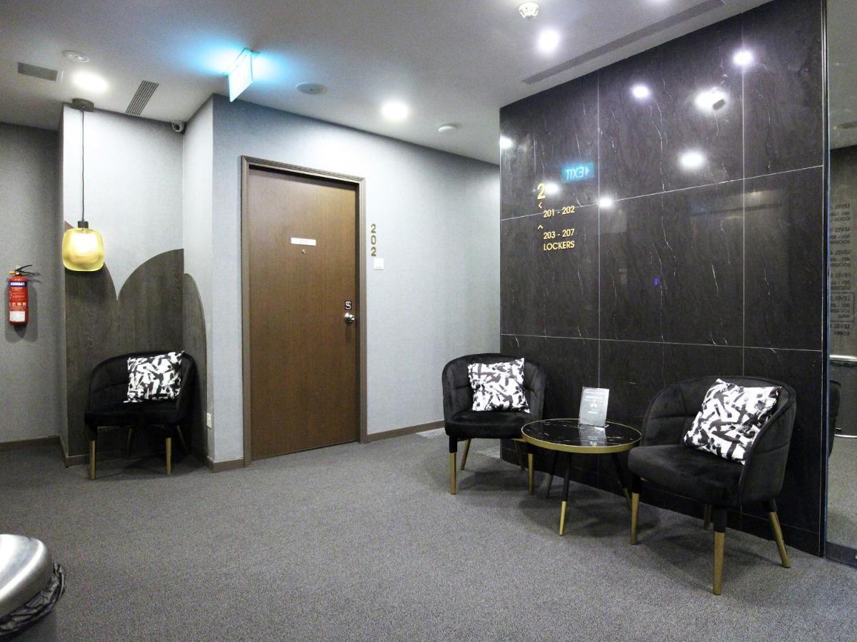 St Signature Bugis Beach, Dayuse, 8-9 Hours, Check In 8am Or 11am 3* Singapur